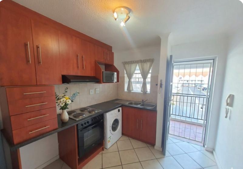 1 Bedroom Property for Sale in Gordons Bay Western Cape